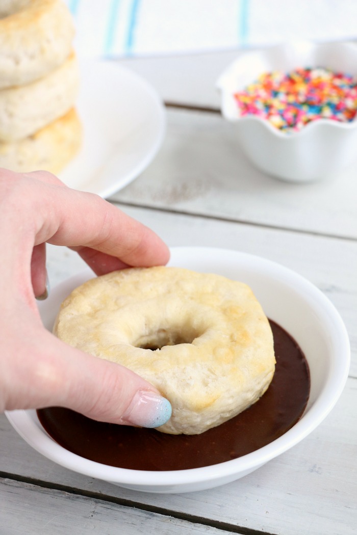 Air Fryer Donuts - Easy, soft and delicious 5-ingredient donuts you can make right in your air fryer!