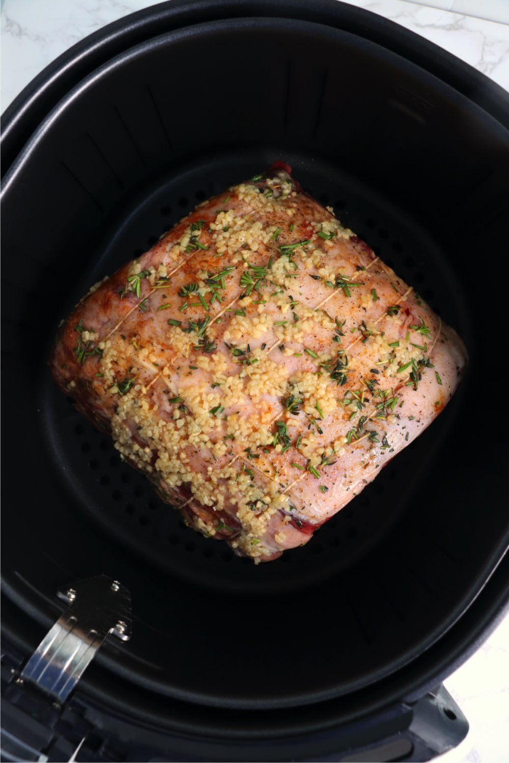 seasoned prime rib in air fryer basket
