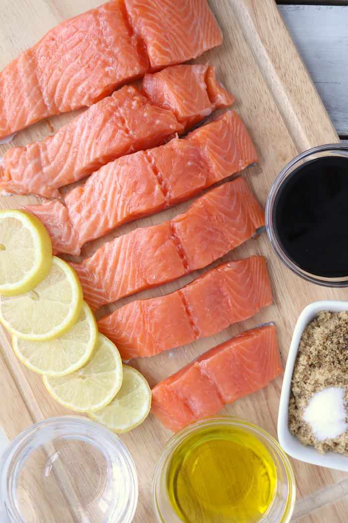salmon with lemons, soy sauce and seasonings