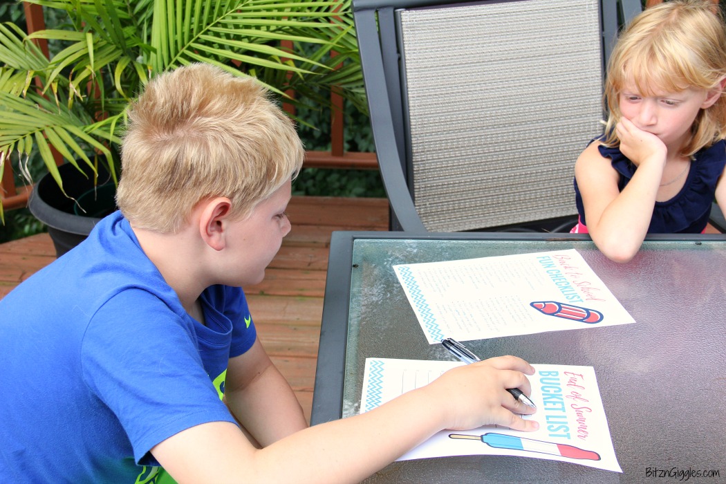 Printable Back to School Fun Checklist - Fun ideas for ending the summer with a bang and easing into the kids' back-to-school schedule.