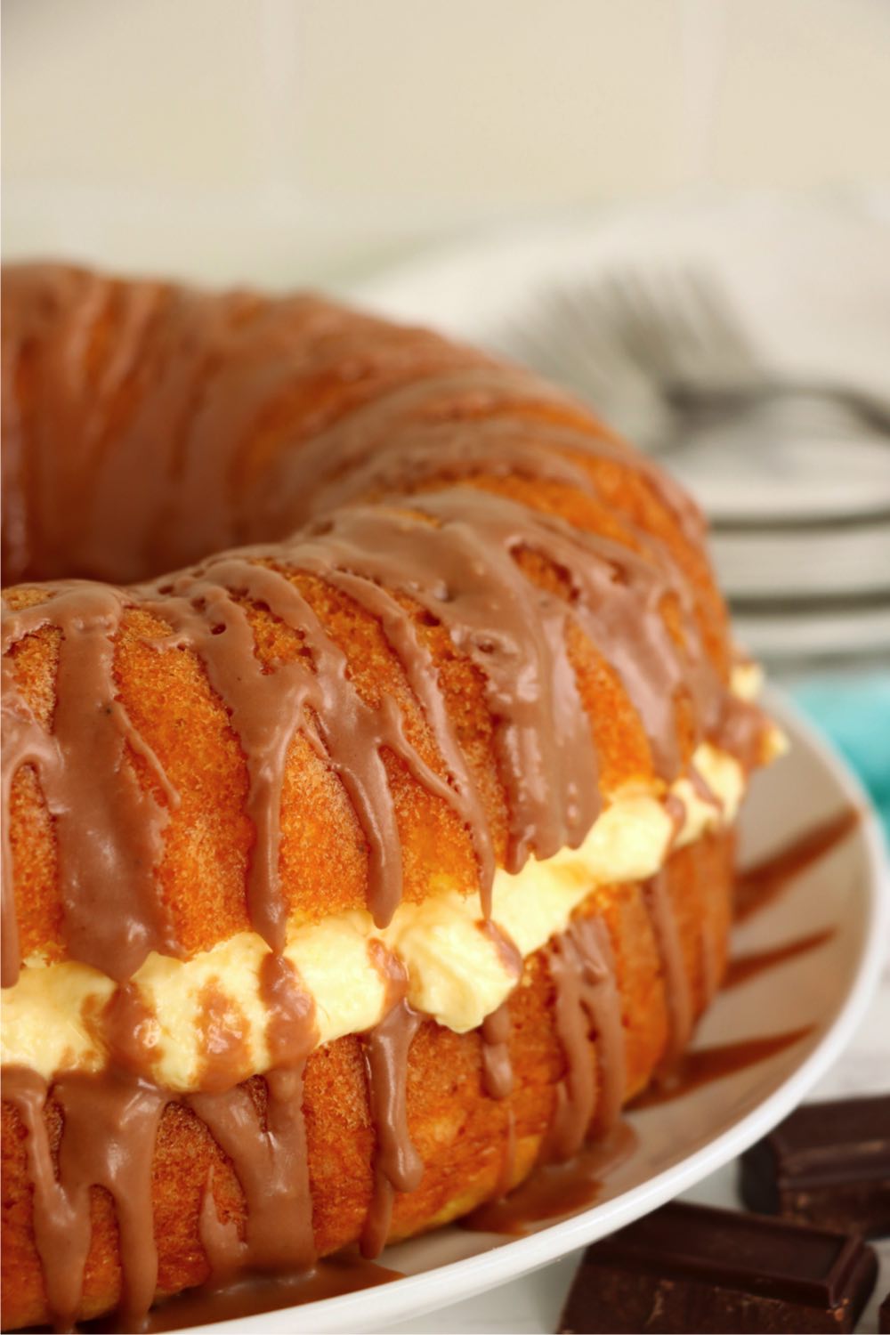 layer cake with custard layer