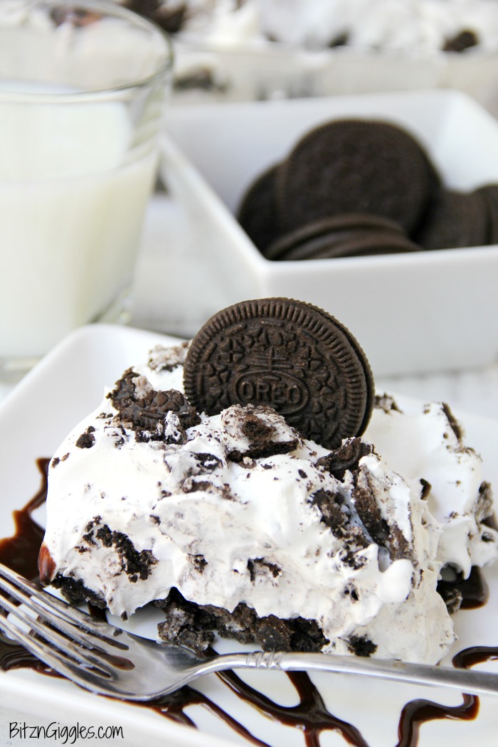 Cookies and Cream Oreo Dessert - For all the Oreo cookie lovers out there, this easy, no-bake dessert is sure to make it onto the family favorite dessert list!