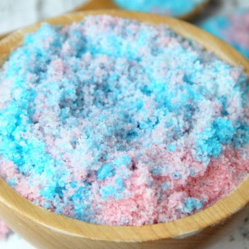 Cotton Candy Lip Scrub - a cotton candy flavored, homemade sugar scrub for sweet, kissable lips!