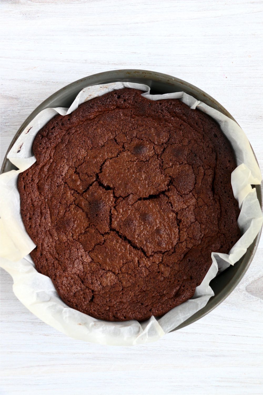 baked flourless chocolate cake