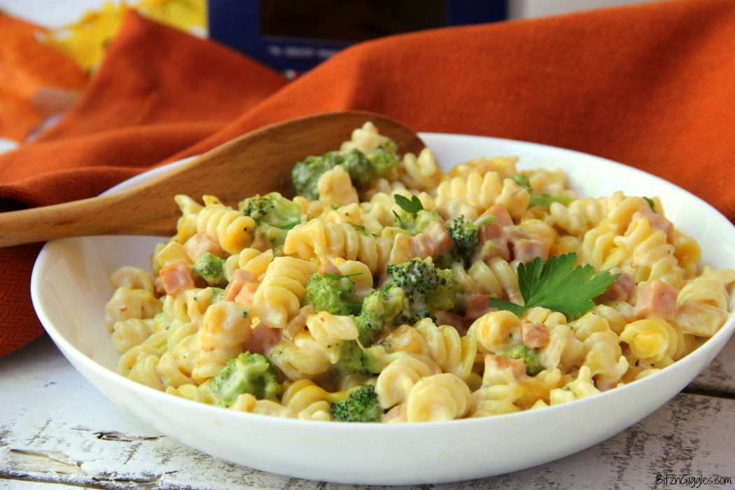 Ham & Broccoli Bake - A cheesy, flavorful pasta bake made with ham, broccoli and rotini enveloped in a rich, delicious Alfredo sauce. An easy, quick dish for busy weeknights that the entire family will love!