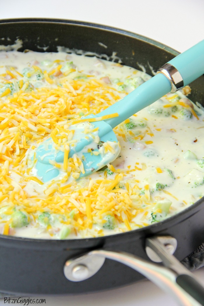 Ham & Broccoli Bake - A cheesy, flavorful pasta bake made with ham, broccoli and rotini enveloped in a rich, delicious Alfredo sauce. An easy, quick dish for busy weeknights that the entire family will love!