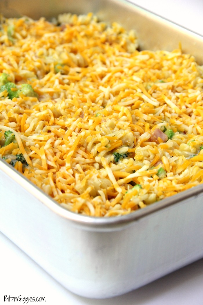 Ham & Broccoli Bake - A cheesy, flavorful pasta bake made with ham, broccoli and rotini enveloped in a rich, delicious Alfredo sauce. An easy, quick dish for busy weeknights that the entire family will love!