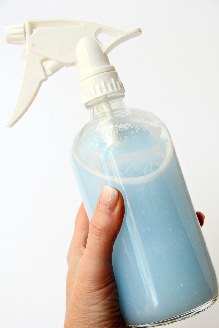 DIY Air Freshener - Two ingredient air freshener you can make right at home to freshen up every room in your house. The scent is wonderful and long lasting!