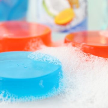 Homemade Jelly Soap Recipe - Similar to Lush jellies, these little soaps are squishy, jiggly and lots of fun for hand or body washing!