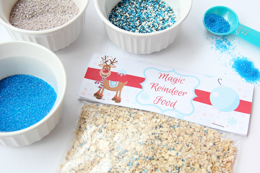 Magic Reindeer Food With Free Printable - Kids will love to sprinkle this Magic Reindeer Food in their yard to guide the reindeer to their home on Christmas Eve. Includes recipe + FREE printable bag topper!