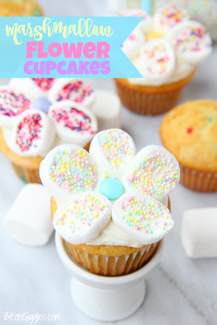 Marshmallow Flower Cupcakes - Funfetti cupcakes with sprinkled marshmallow flowers perfect for spring!
