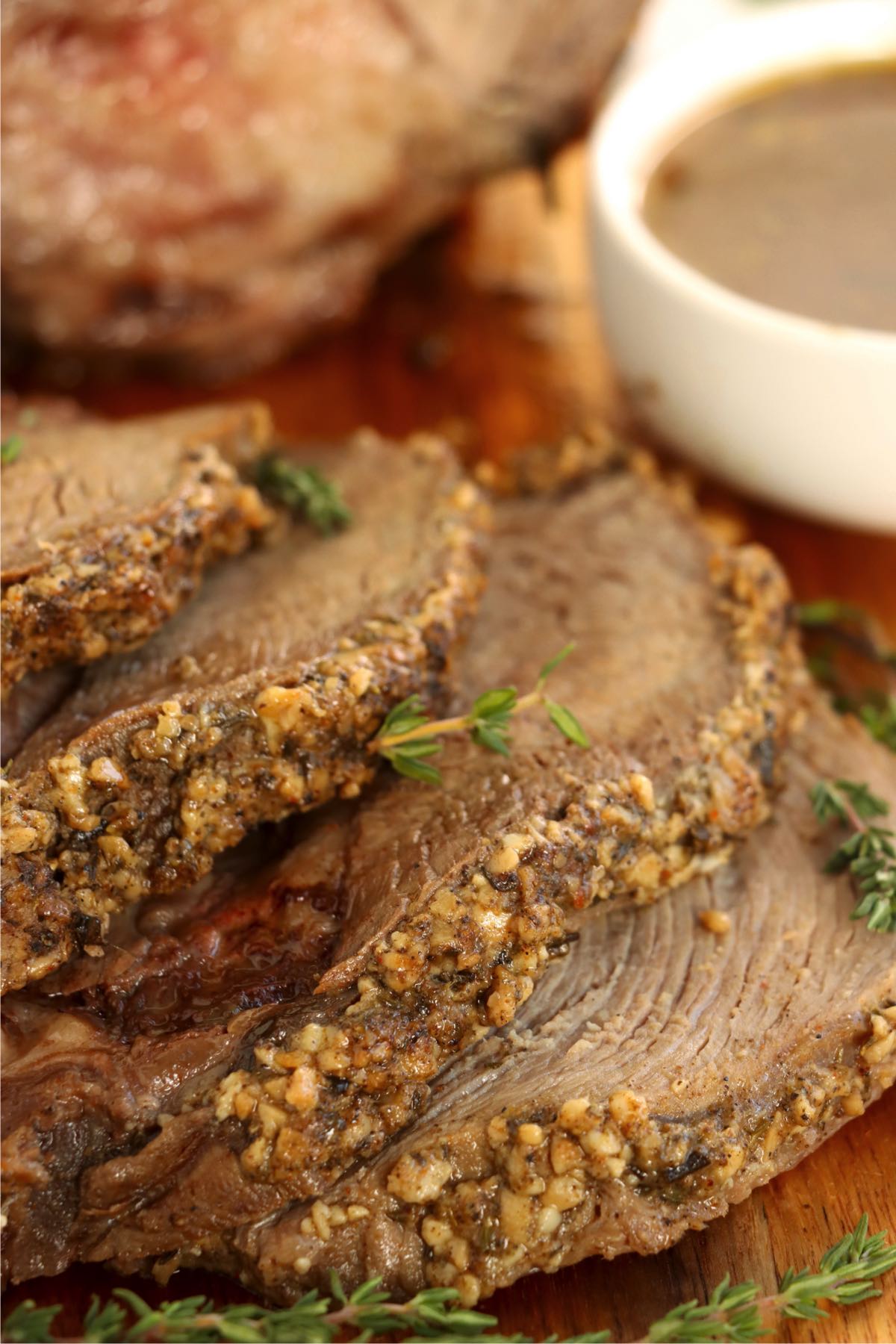 sliced sirloin tip roast with dry rub