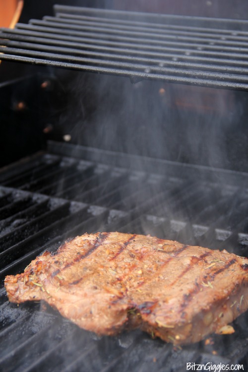 The Best Steak Marinade - A delicious and easy homemade steak marinade that's bursting with flavor! Perfect for any cut of beef, but absolutely divine on Ribeye steaks!