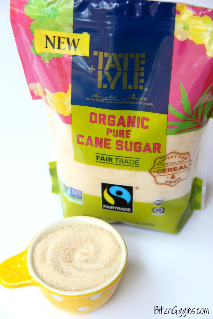 Pink Lemonade - Homemade pink lemonade made with fresh raspberries and lemons! So easy and so refreshing and delicious for a baby shower, summer party or picnic!